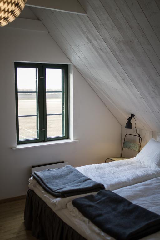 Froeken Hjorts Bed And Breakfast Hoganas Room photo